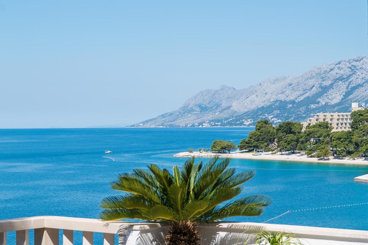 Apartments By The Sea Brela, Makarska - 16950 Exteriér fotografie